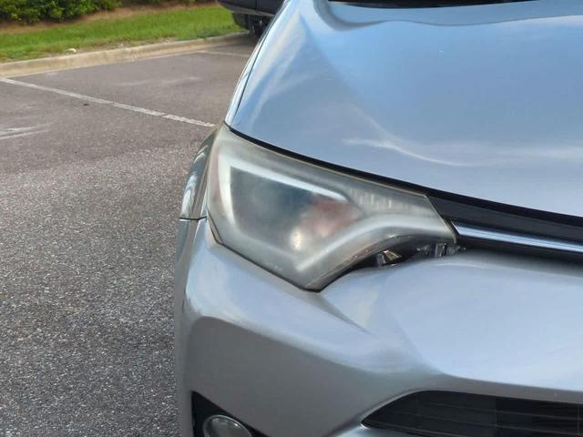 Photo of 2016 Silver Sky Metallic Toyota RAV4