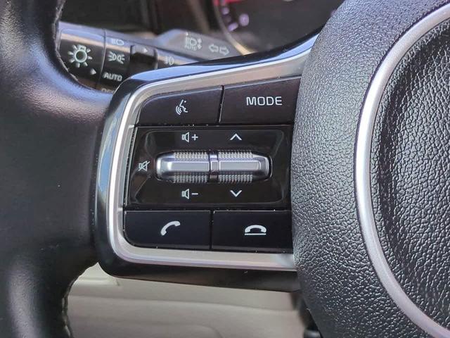 Photo of 2021 Glacial White Pearl Kia Sorento