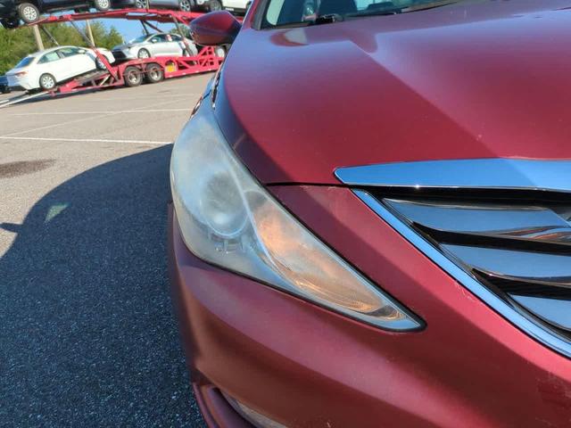 Photo of 2011 Venetian Red Metallic Hyundai SONATA