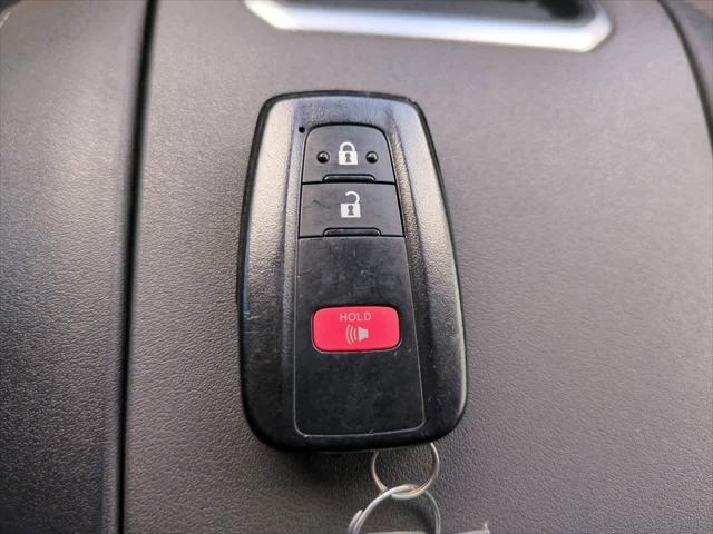 Photo of 2022 Wind Chill Pearl Toyota Highlander