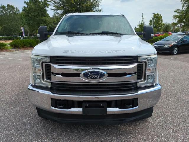 Photo of 2017 Oxford White Ford F-350