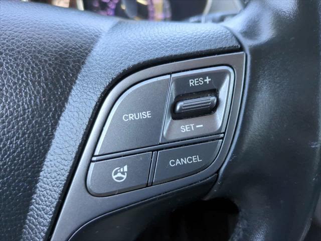 Photo of 2013 Frost White Pearl Hyundai SANTA FE