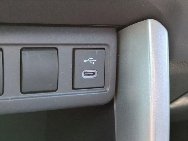 Photo of 2023 Wind Chill Pearl Toyota Corolla Cross