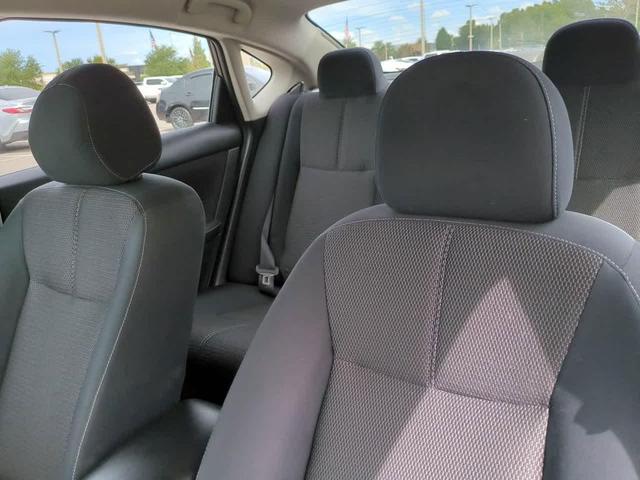 Photo of 2017 Super Black Nissan Sentra