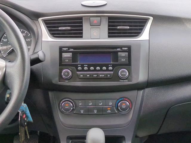 Photo of 2017 Super Black Nissan Sentra
