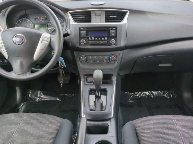 Photo of 2017 Super Black Nissan Sentra