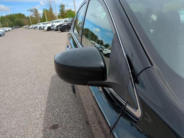 Photo of 2017 Super Black Nissan Sentra