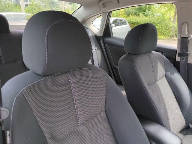 Photo of 2017 Super Black Nissan Sentra