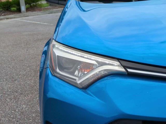 Photo of 2018 Electric Storm Blue Toyota RAV4