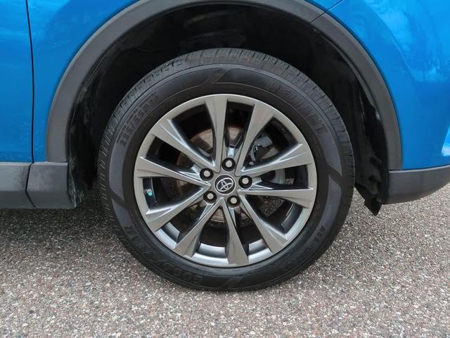 Photo of 2018 Electric Storm Blue Toyota RAV4