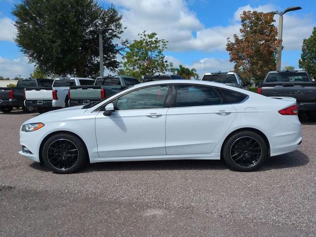 Photo of 2018 Oxford White Ford Fusion