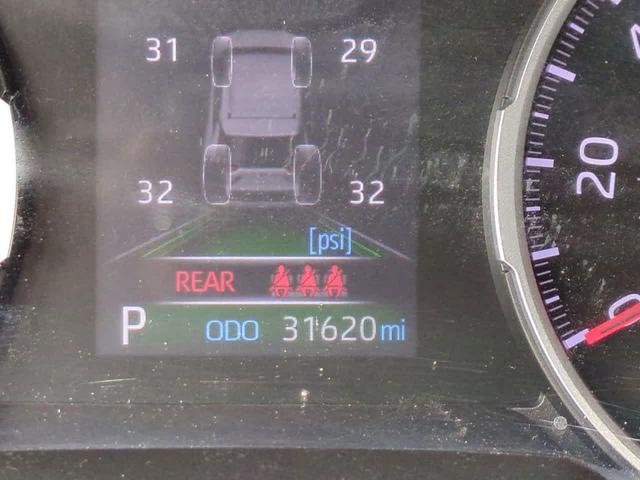 Photo of 2022 Silver Sky Metallic Toyota RAV4