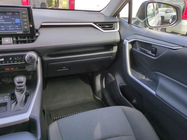 Photo of 2022 Silver Sky Metallic Toyota RAV4