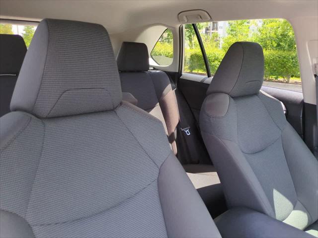Photo of 2025 Silver Sky Metallic Toyota RAV4