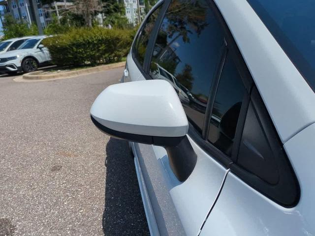 Photo of 2025 Ice Cap Toyota Corolla