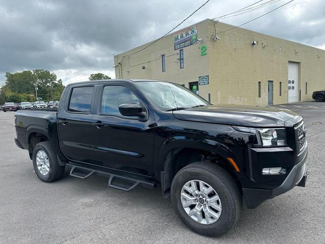 Photo of 2023 Super Black Nissan Frontier