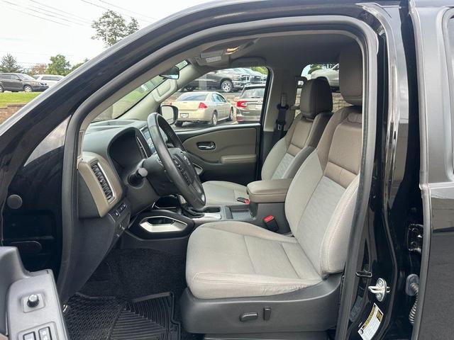 Photo of 2023 Super Black Nissan Frontier