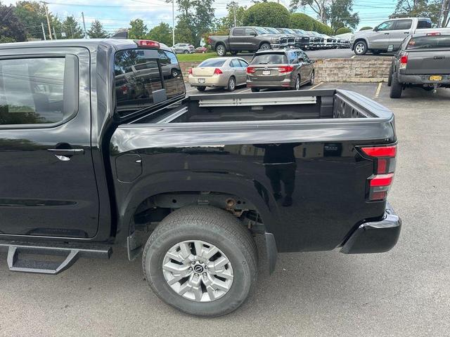 Photo of 2023 Super Black Nissan Frontier