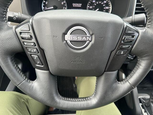 Photo of 2023 Super Black Nissan Frontier