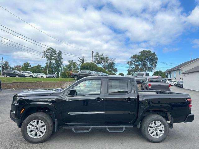 Photo of 2023 Super Black Nissan Frontier