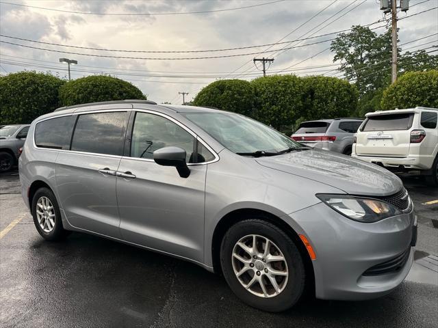 2020 Chrysler Voyager