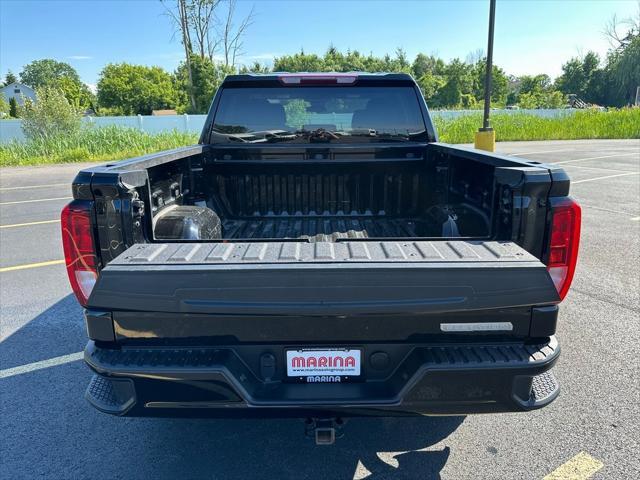 Photo of 2023 Onyx Black GMC Sierra 1500