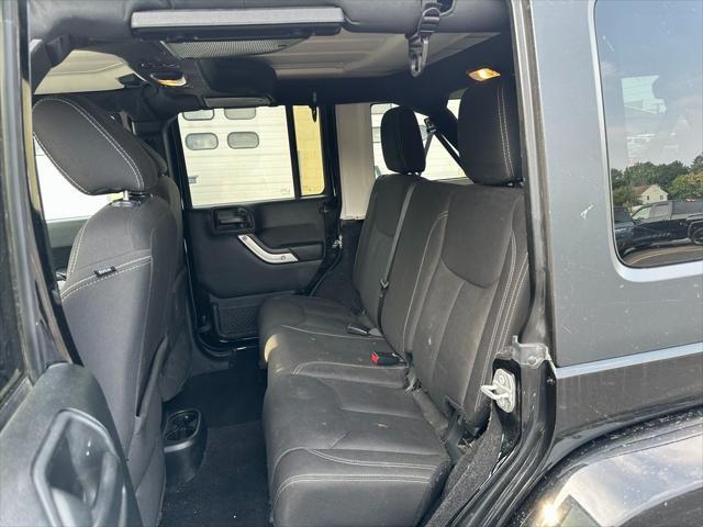 Photo of 2017 Black Clearcoat Jeep Wrangler Unlimited