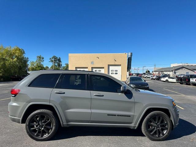 Photo of 2020 Sting-Gray Clearcoat Jeep Grand Cherokee