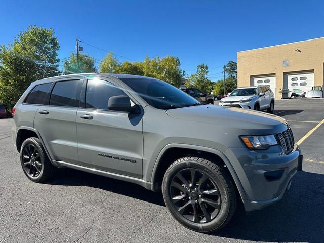 Photo of 2020 Sting-Gray Clearcoat Jeep Grand Cherokee