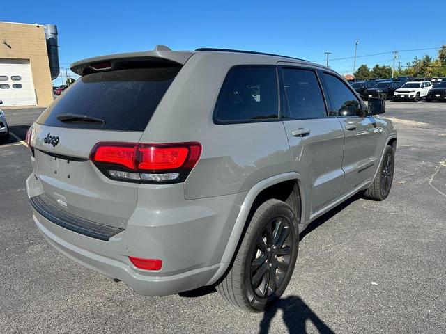 Photo of 2020 Sting-Gray Clearcoat Jeep Grand Cherokee