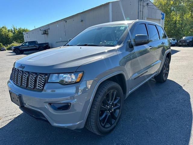 Photo of 2020 Sting-Gray Clearcoat Jeep Grand Cherokee