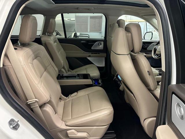 Photo of 2021 Pristine White Lincoln Aviator
