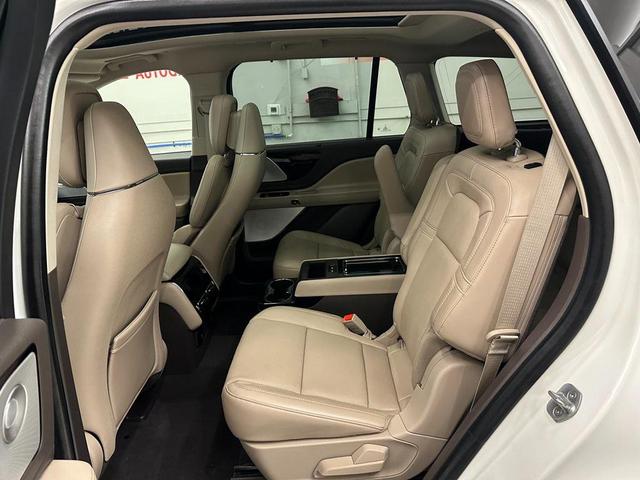 Photo of 2021 Pristine White Lincoln Aviator