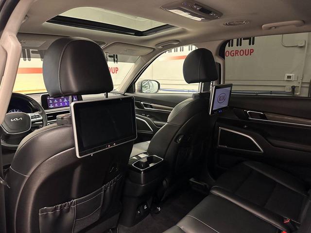 Photo of 2022 Wolf Gray Kia Telluride