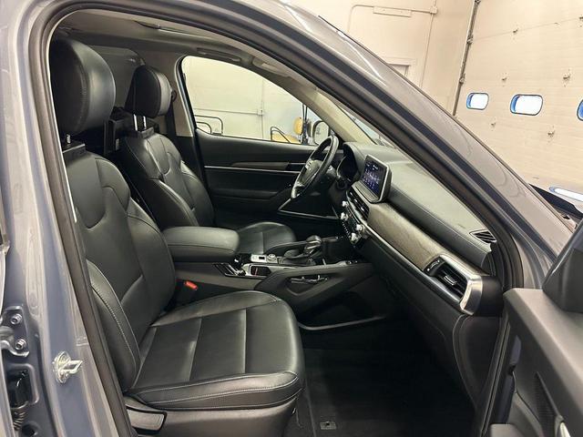 Photo of 2022 Wolf Gray Kia Telluride