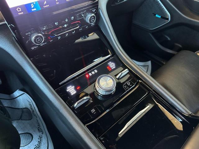 Photo of 2021 Baltic Gray Metallic Clearcoat Jeep Grand Cherokee L