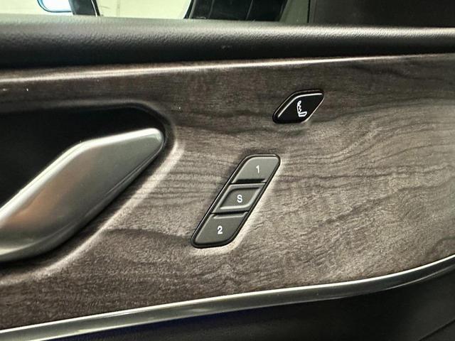 Photo of 2021 Baltic Gray Metallic Clearcoat Jeep Grand Cherokee L