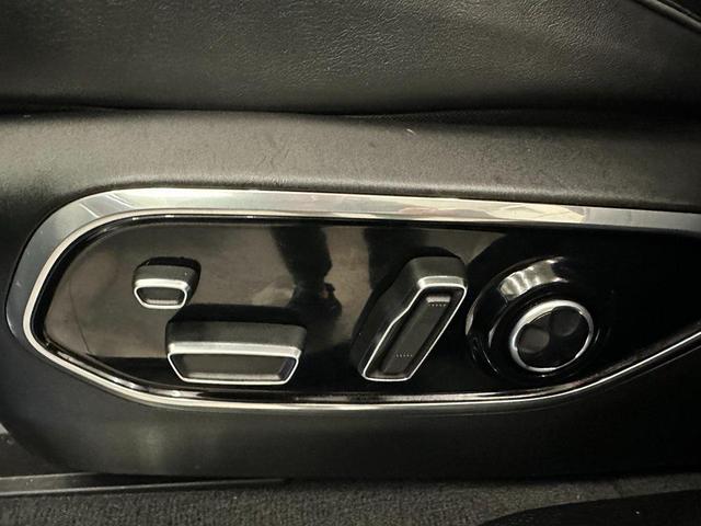 Photo of 2021 Baltic Gray Metallic Clearcoat Jeep Grand Cherokee L