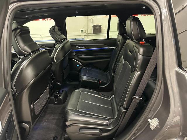 Photo of 2021 Baltic Gray Metallic Clearcoat Jeep Grand Cherokee L