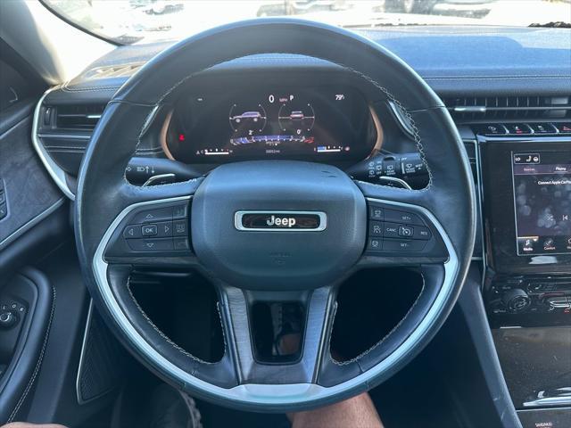 Photo of 2021 Silver Zynith Jeep Grand Cherokee L