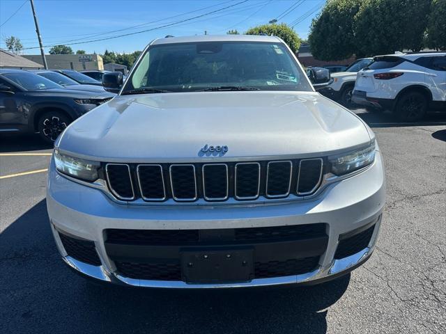 Photo of 2021 Silver Zynith Jeep Grand Cherokee L