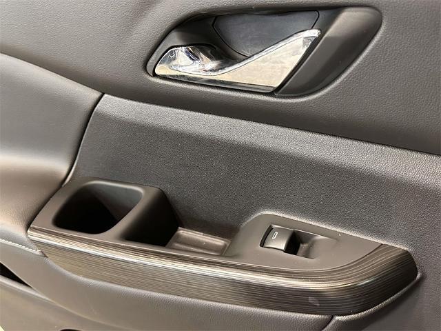 Photo of 2023 Ultra Blue Metallic GMC Acadia