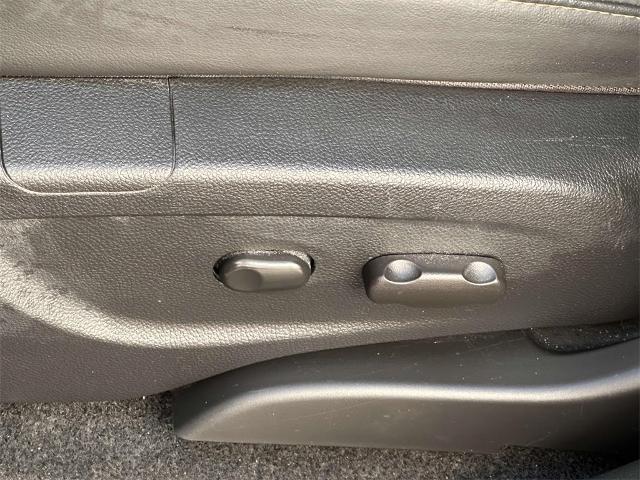 Photo of 2022 Shadow Gray Metallic Chevrolet Trax