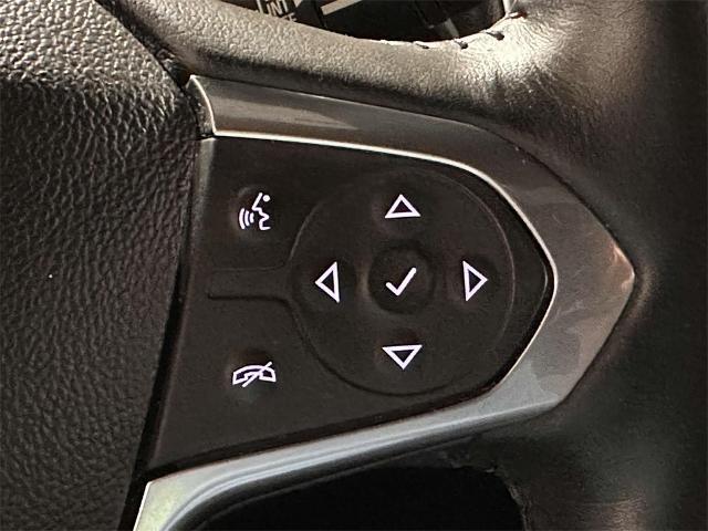 Photo of 2022 Northsky Blue Metallic Chevrolet Traverse