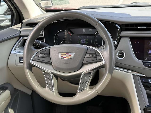 Photo of 2022 Infrared Tintcoat Cadillac XT5
