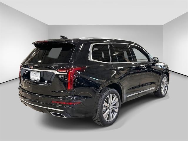 Photo of 2022 Stellar Black Metallic Cadillac XT6