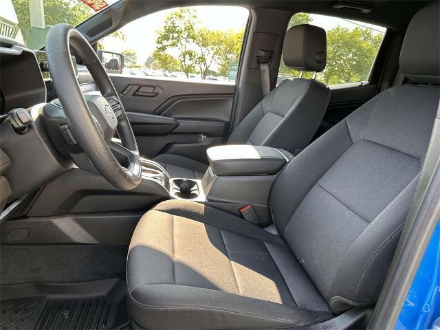 Photo of 2024 Glacier Blue Metallic Chevrolet Colorado