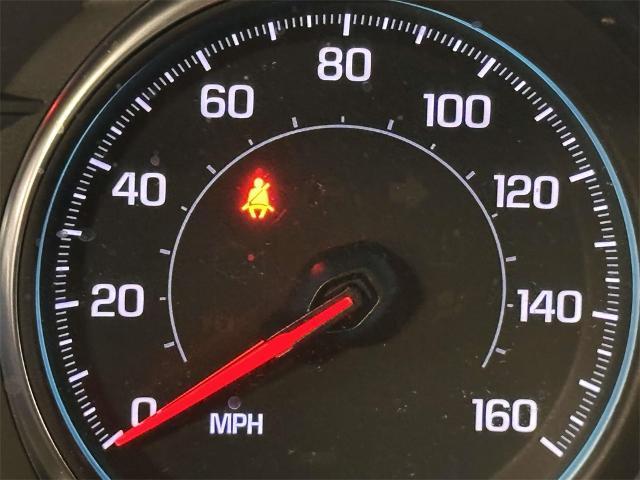 Photo of 2022 Summit White Chevrolet Traverse