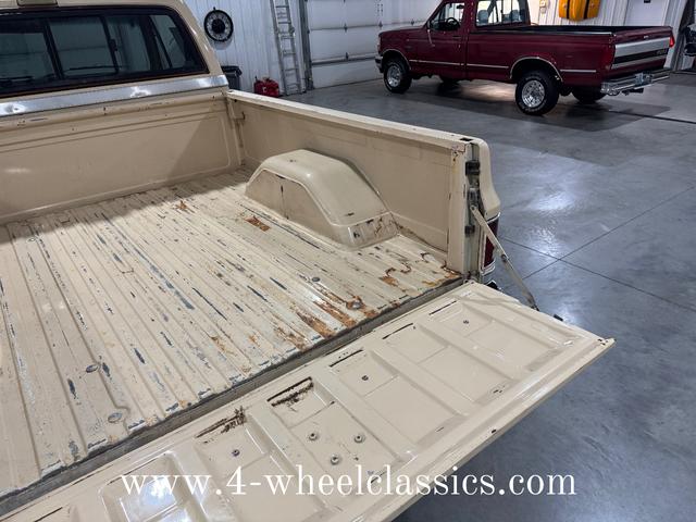 Photo of 1985 Doeskin Tan Chevrolet C10/K10