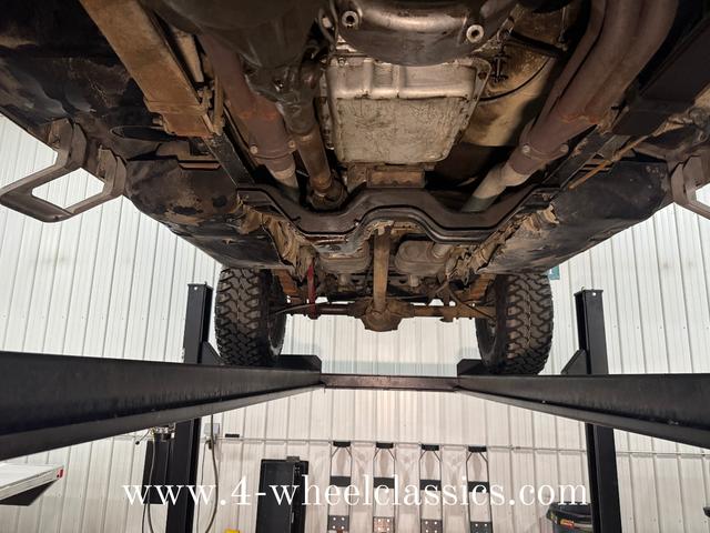 Photo of 1985 Doeskin Tan Chevrolet C10/K10